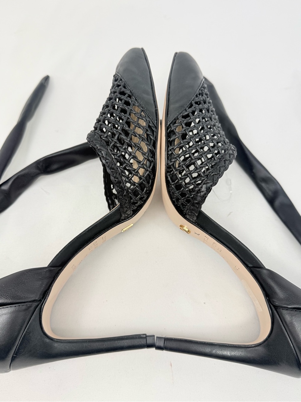 Vicenza Anthropologie Black Leather Woven Pointed Toe Wrap Ankle Strap Pump Heel - Picture 11 of 16